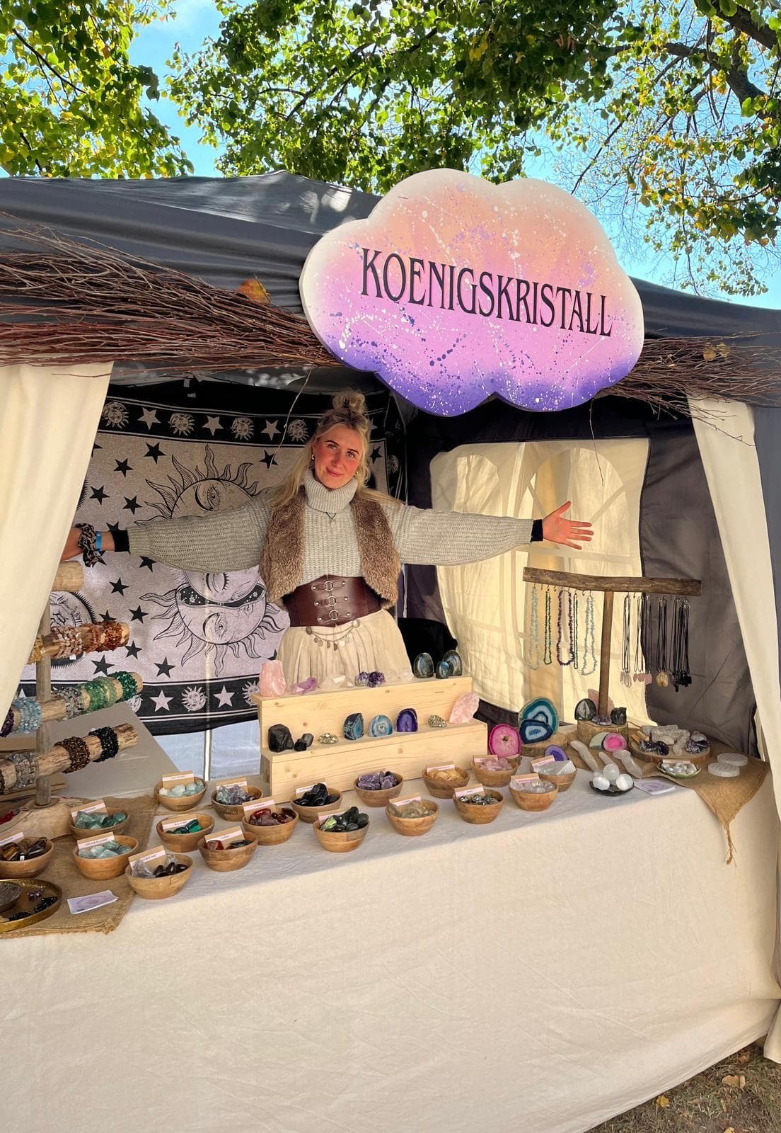 Beratung und Auswahl von Kristallen vor Ort